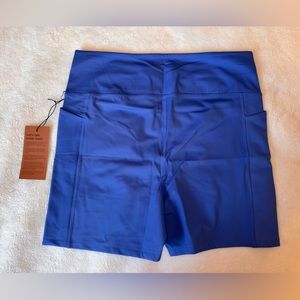 Girlfriend Collective Compression Shorts, Prism size XXL